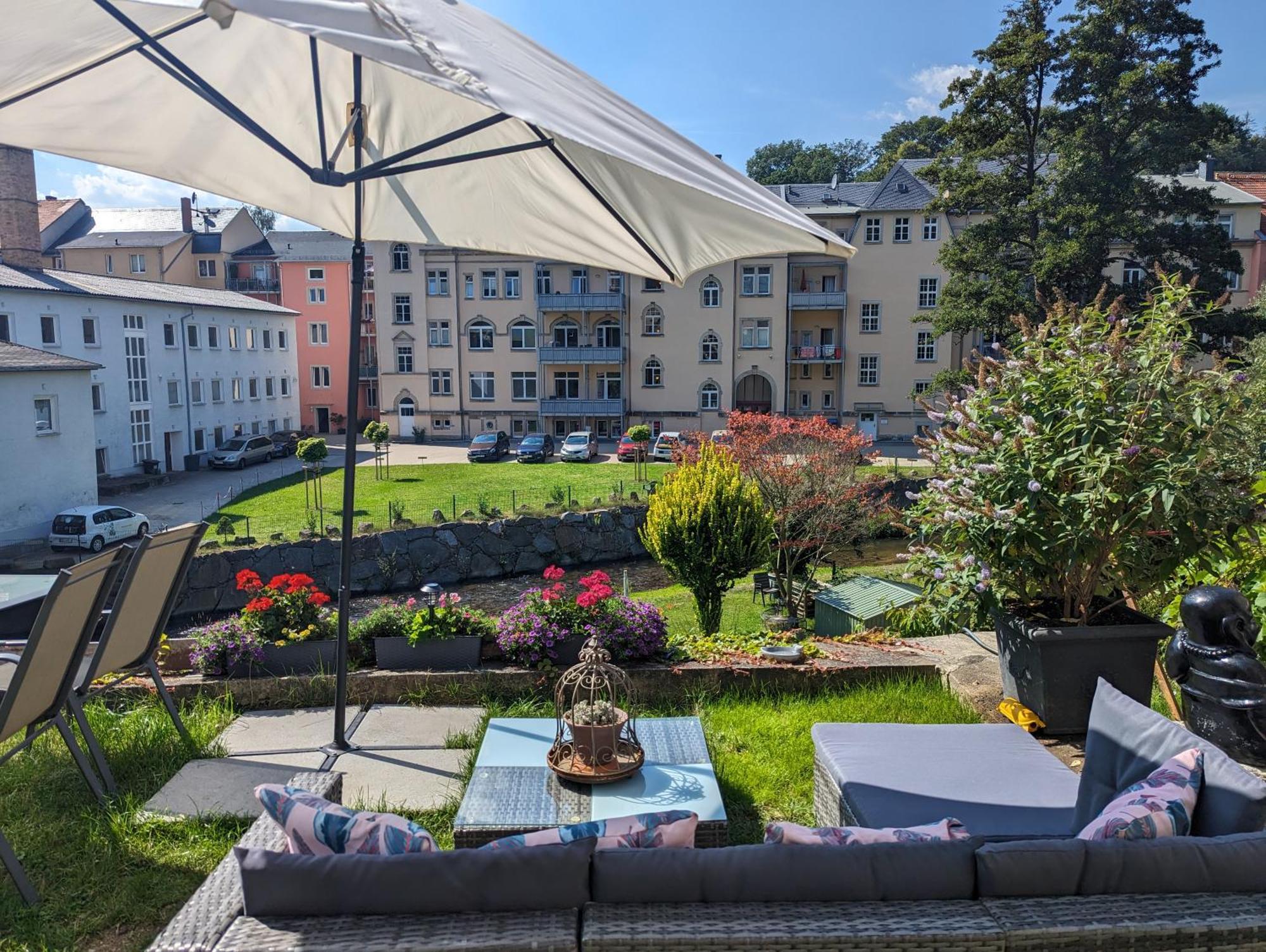Hw4B - Urlaubsmagie - Zentral Mit Gemeinschaftsgarten, -Pool, -Sauna & Whirlpool Sebnitz Ngoại thất bức ảnh