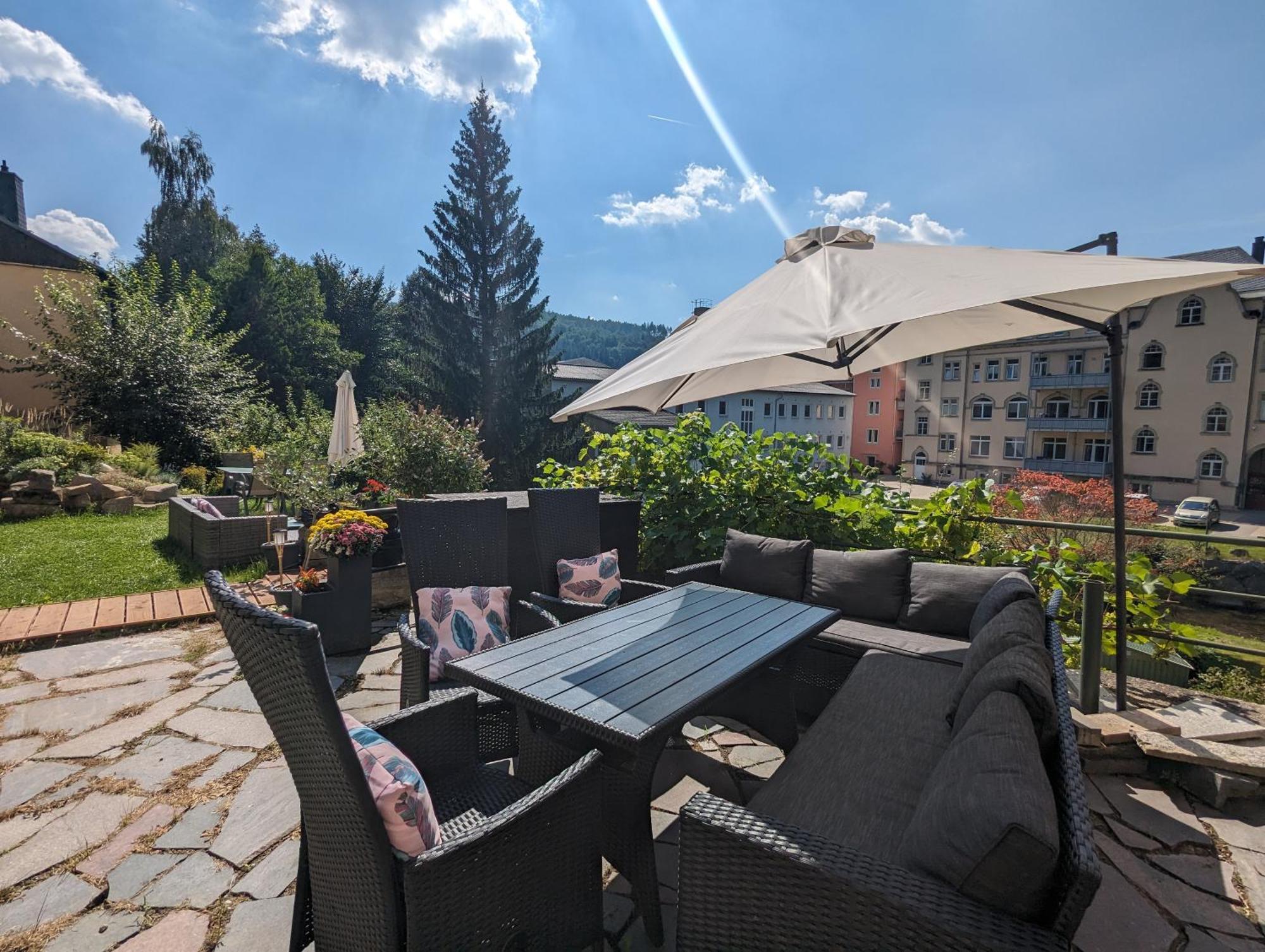 Hw4B - Urlaubsmagie - Zentral Mit Gemeinschaftsgarten, -Pool, -Sauna & Whirlpool Sebnitz Ngoại thất bức ảnh