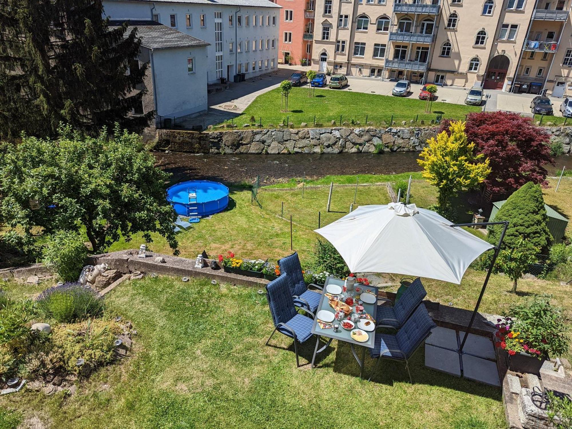 Hw4B - Urlaubsmagie - Zentral Mit Gemeinschaftsgarten, -Pool, -Sauna & Whirlpool Sebnitz Ngoại thất bức ảnh
