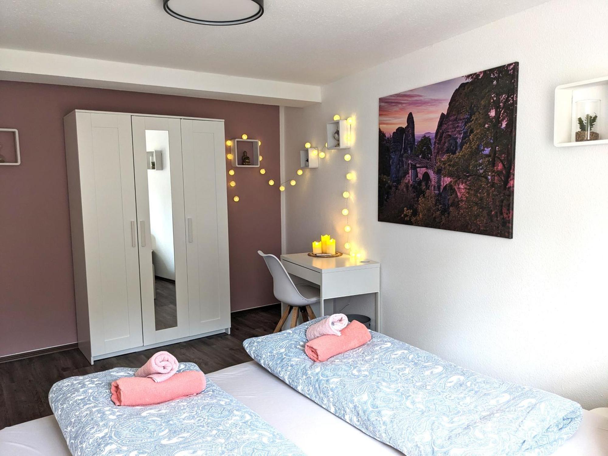 Hw4B - Urlaubsmagie - Zentral Mit Gemeinschaftsgarten, -Pool, -Sauna & Whirlpool Sebnitz Ngoại thất bức ảnh